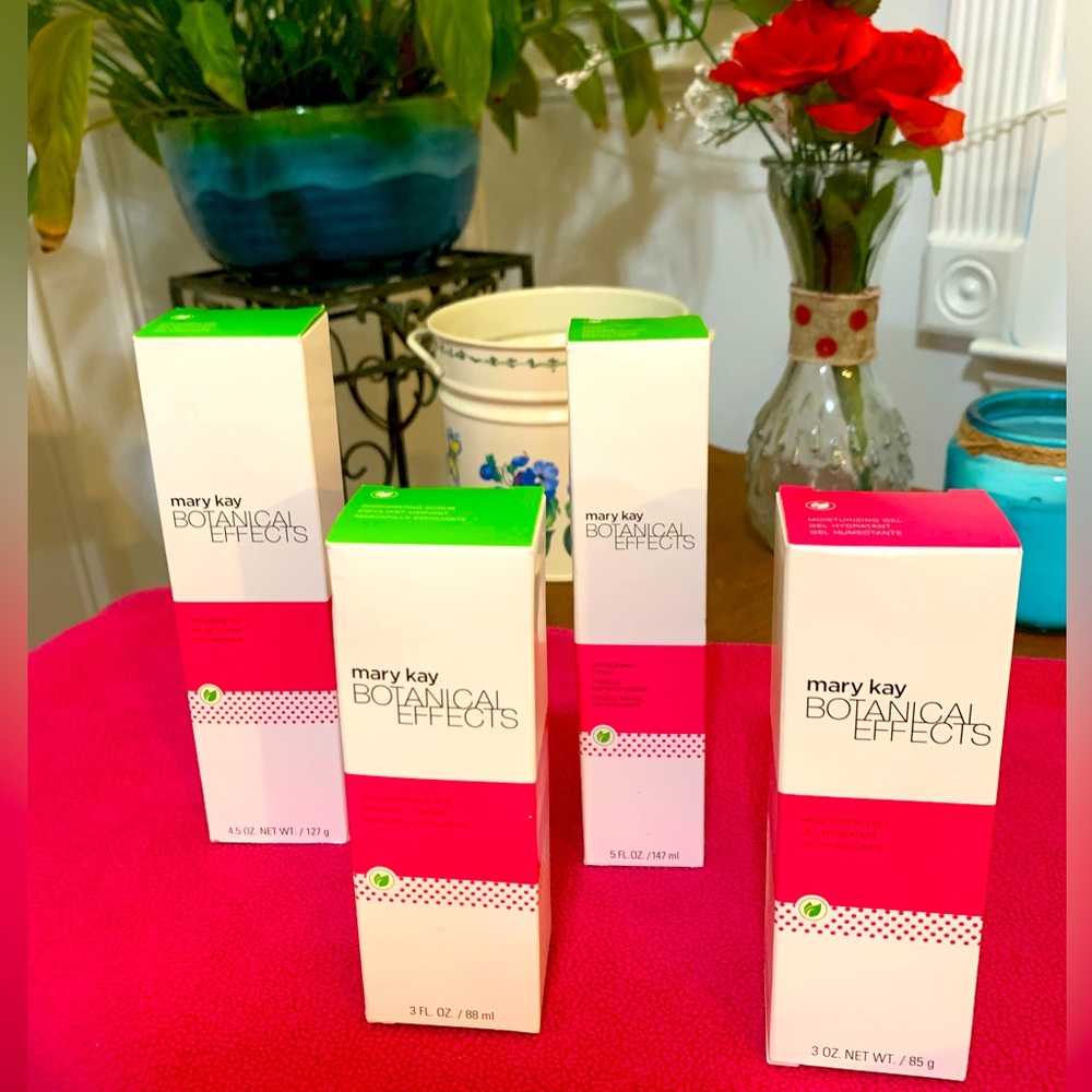 New Mary Kay Botanical Effects Plus the Limited Edition Scrub